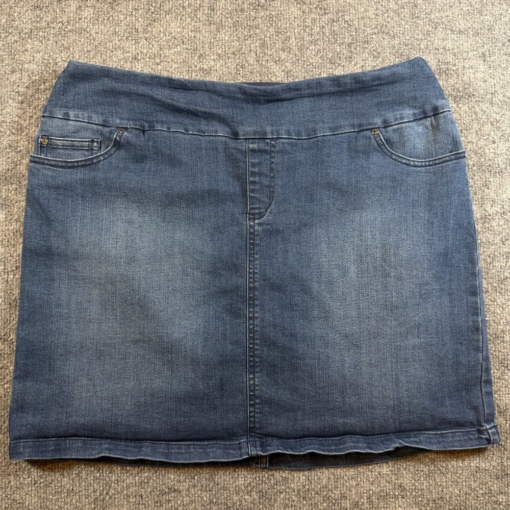 S.C. & CO. Women's Pull-On Stretch Denim Skort Size L Blue Built in Shorts